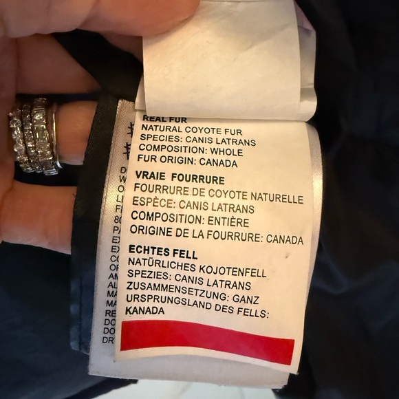 Canada Goose Women's Dark Blue Puffer Coat - Picture 9 of 12